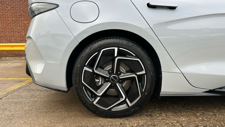 BYD Seal 390kW Excellence AWD 83kWh 4dr Auto Electric Saloon